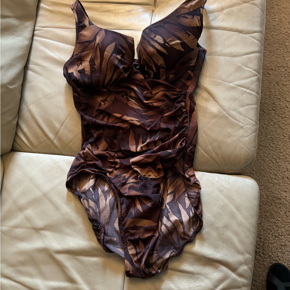 Miraclesuit bathing suit and matching sarong
